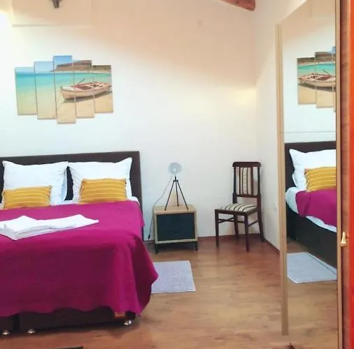 아파트 Krk Centar 크르크